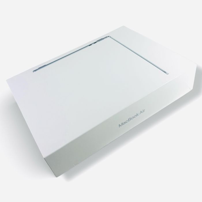НАЛИЧЕН! Apple MacBook Air 13" M5 16RAM 1TB Sky Blue Гараниця!! — миниатюра 4