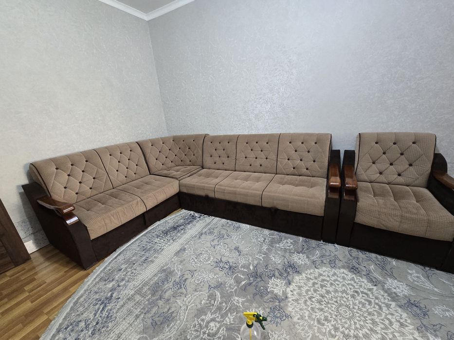 Диван сотилади холати янги нархини келишамиз