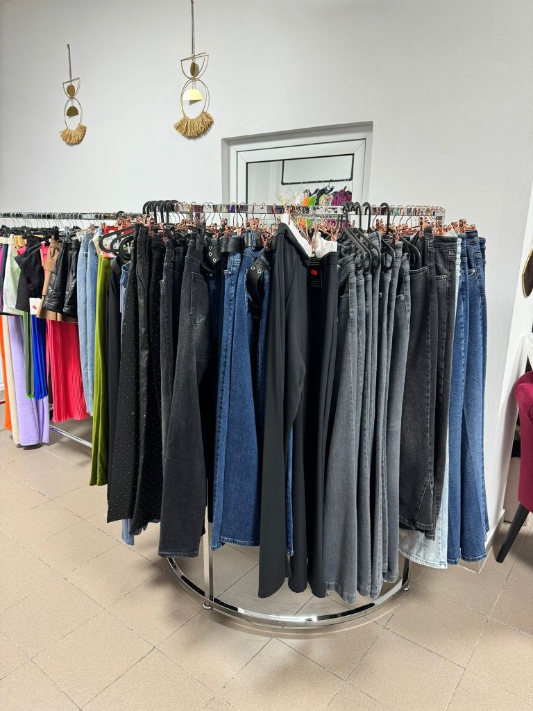 Haine noi de vanzare, la bucata sau tot lotul, discutabil