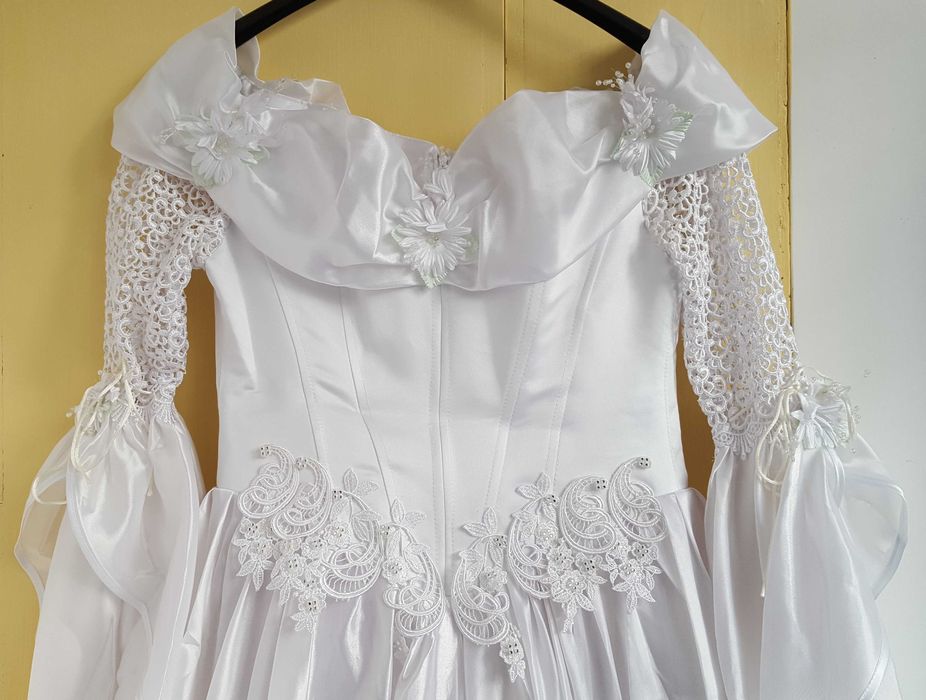 Rochie de mireasa ajustabila mărimea L, M, S sau XS