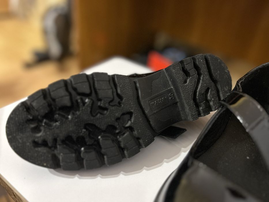 Pantofi închiși damă (mărimea 35)