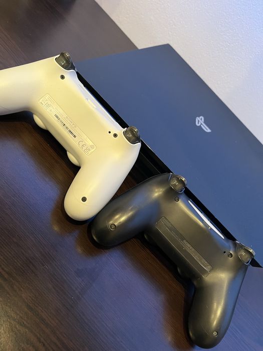 Playstation 4 pro 1TB