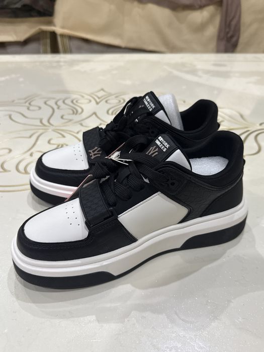 Продаются новые кроссовки