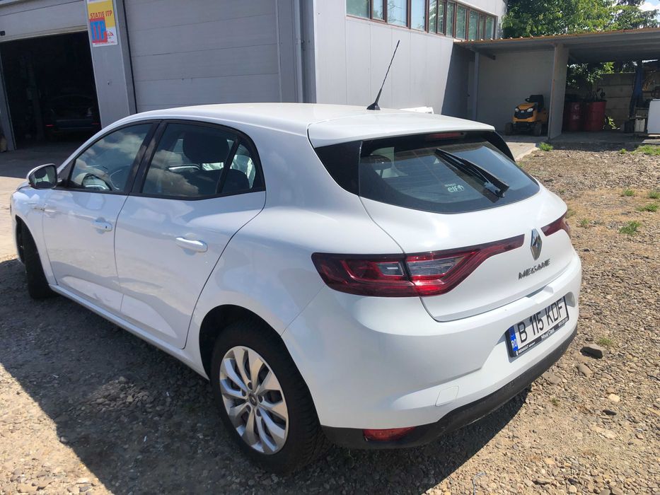 Renault Megane 1.5dci, avariat fata