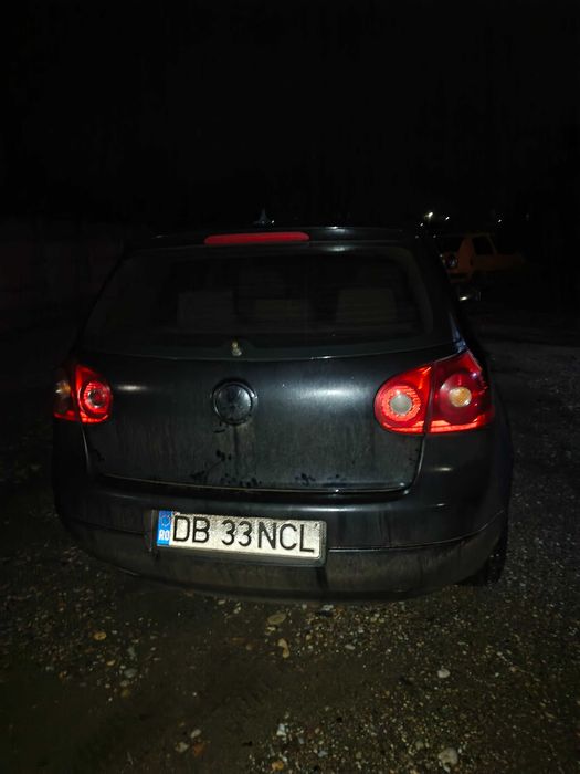 Vând golf 5 2005