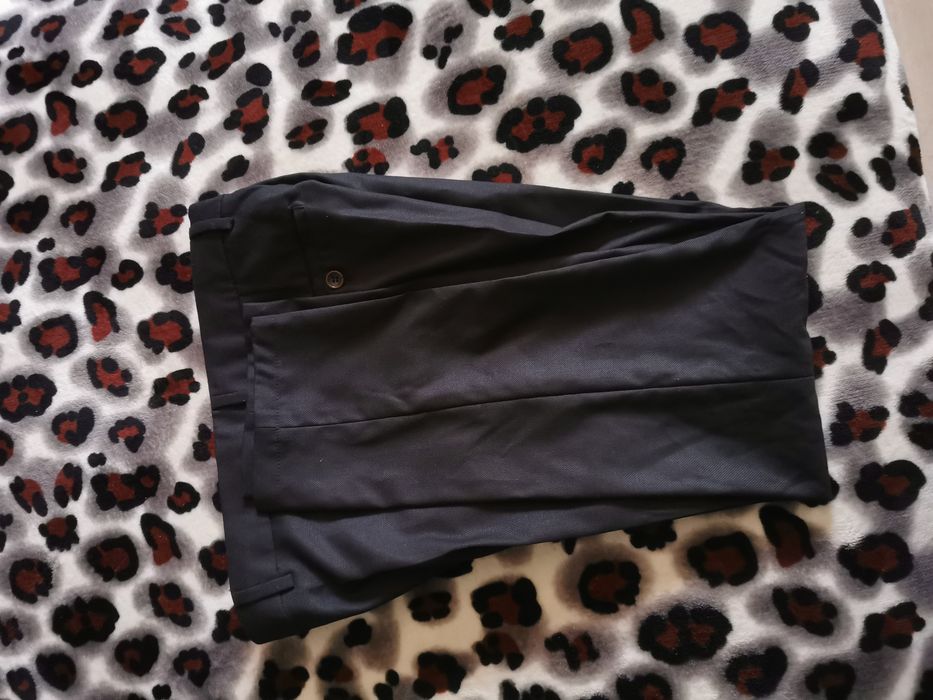 Vând pantaloni ocazie