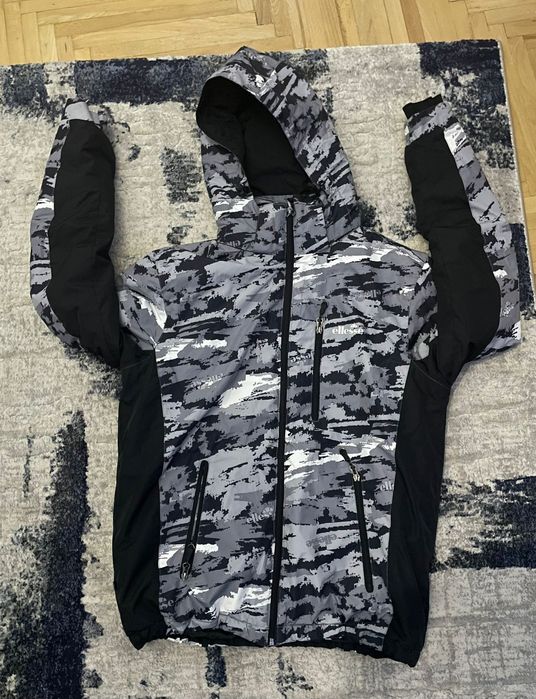 geaca ellesse iarna