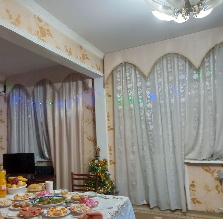 Продается квартира 4 комнтноя
