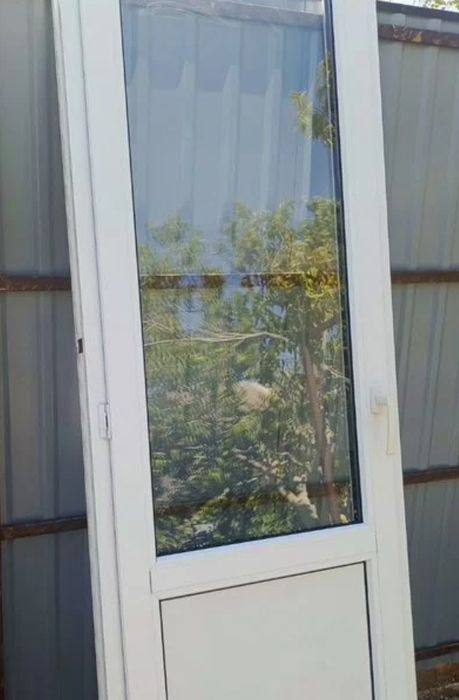 Окно,  дверь пластиковые. Немец