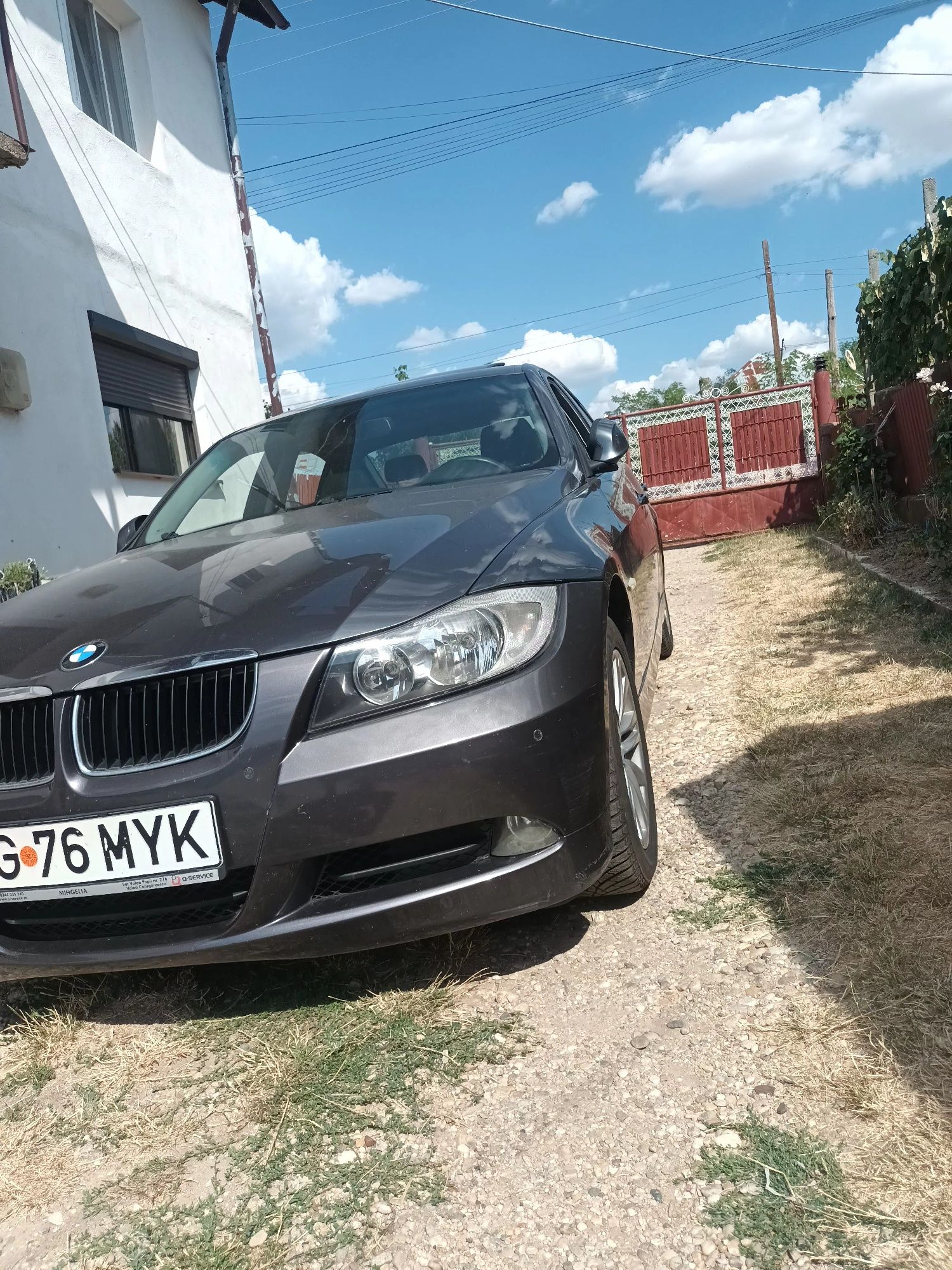 Vând BMW E90 AN 2007 163CP  M47