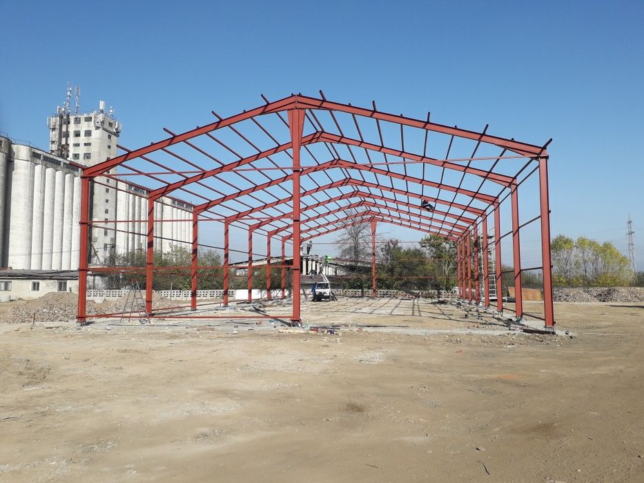 Vând fânar cu deschiderea de 10 m la un preț de ne refuzat