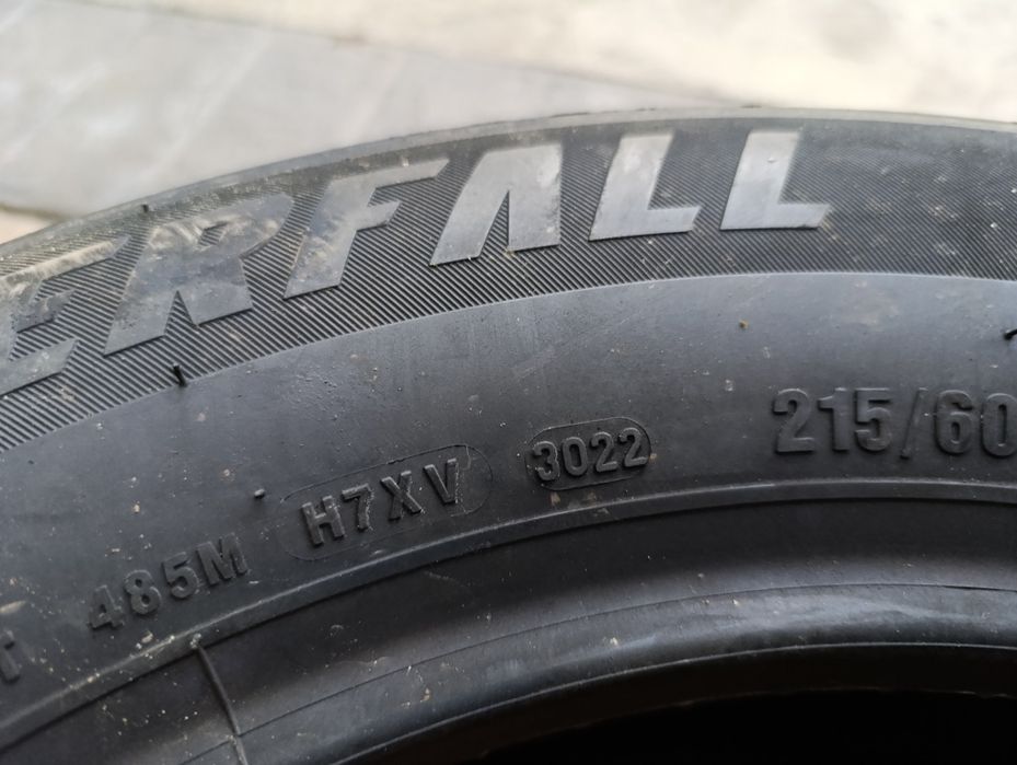 Зимни гуми Waterfall (Lassa) 215/60/16