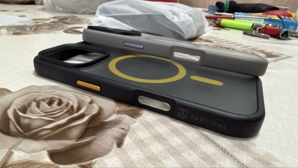 Husa iphone 17 pro 16 pro Tactical Nillkin frosted Magsafe black