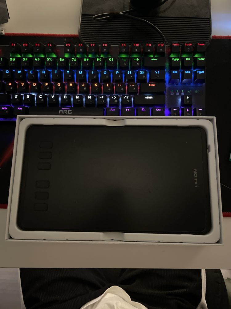 Графический планшет Huion H640
