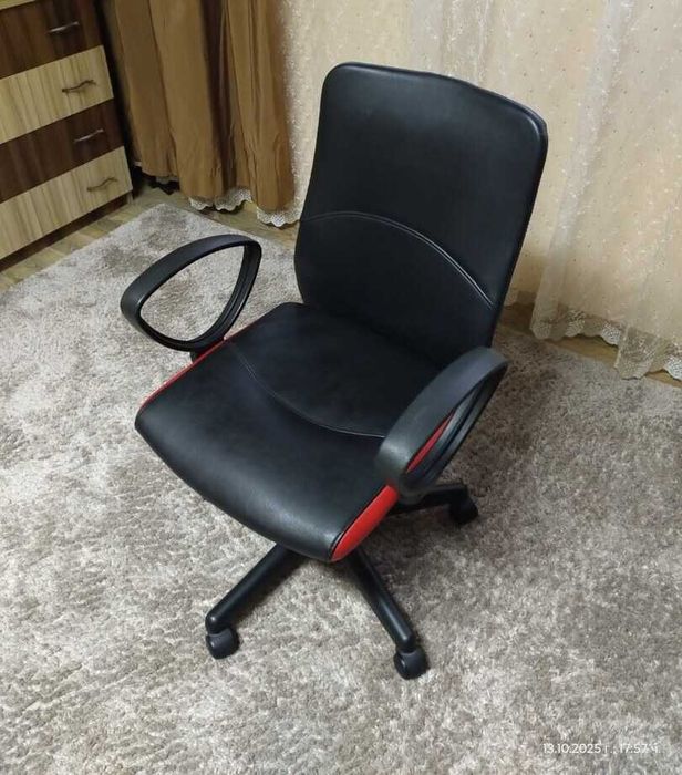 Ученически, офис стол