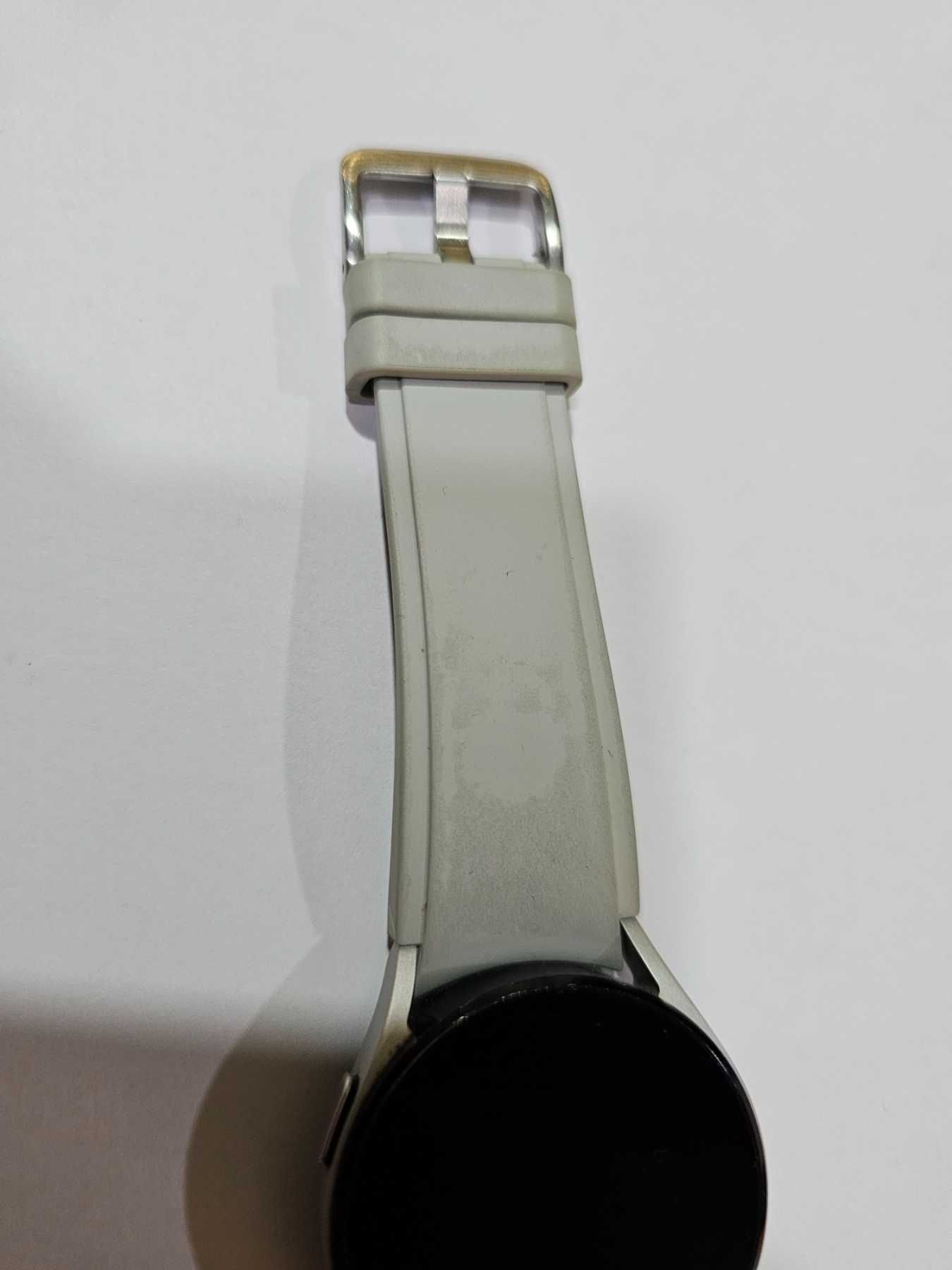 Смарт часовник SAMSUNG Galaxy Watch 4 40mm
