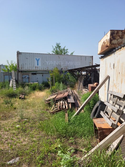 Контейнер 40 футов- склад с полками.