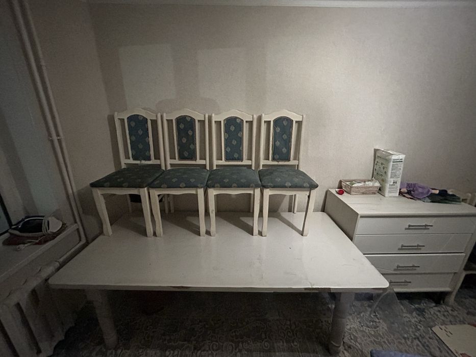 Стол 2 метр 7 отырыгышымен сатылат минус жок