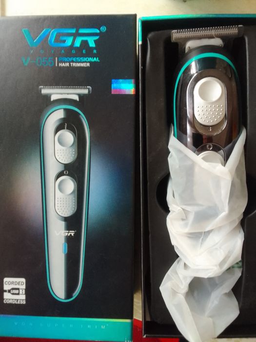 Машинка стрижки и бритья VGR V-055