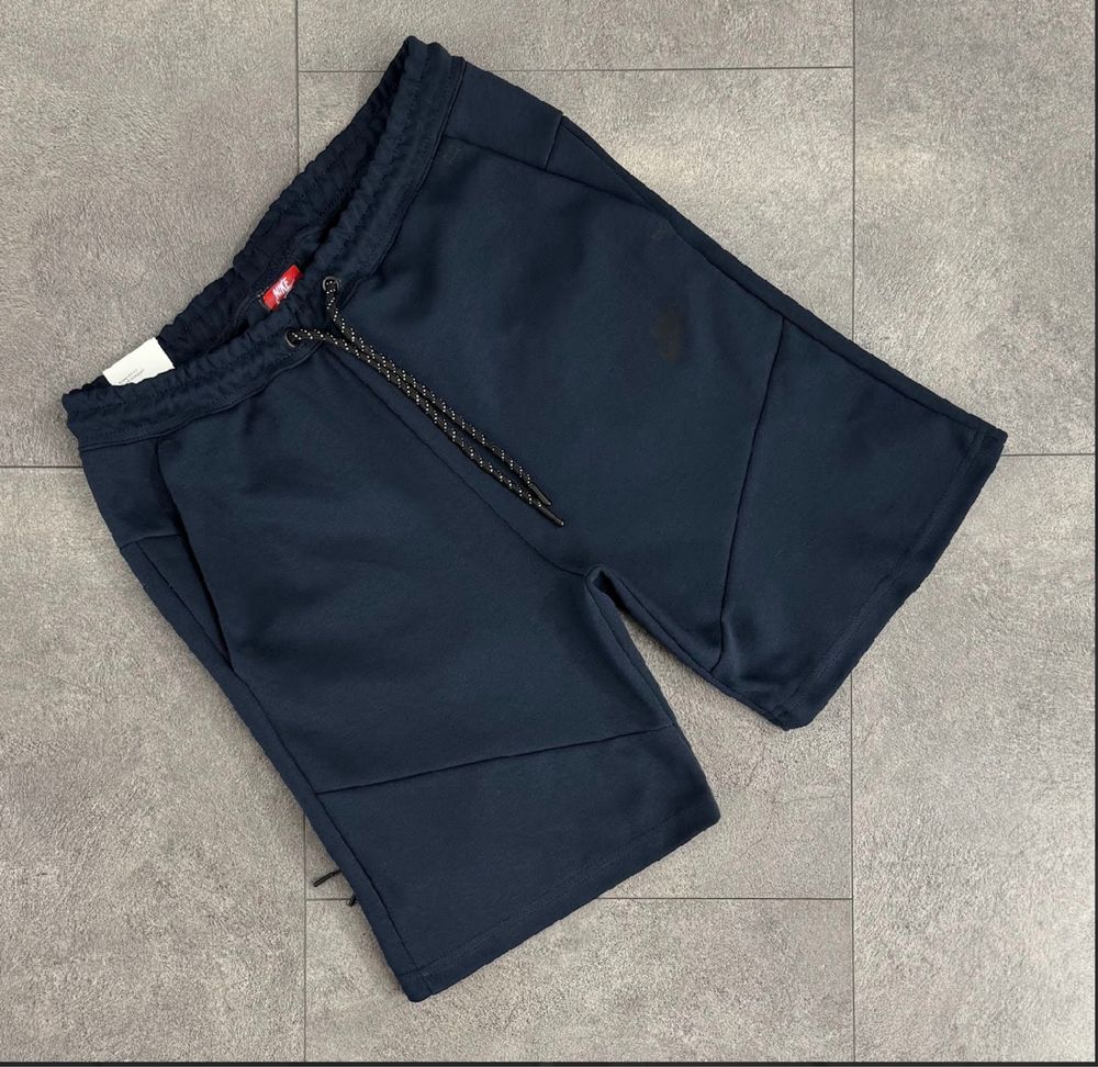 Къси панталонки Nike Tech Fleece