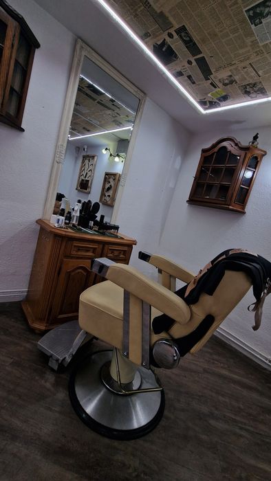Inchiriez scaun in salon barber shop (frizerie)