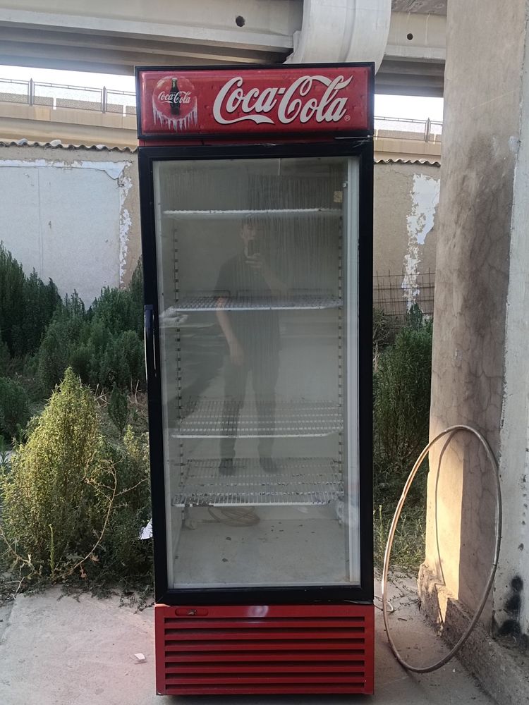 Muzlatgich vetrina uchun