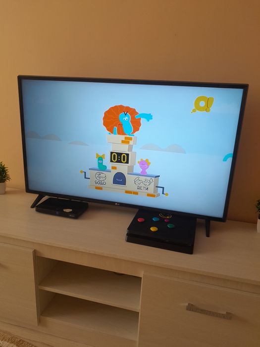 Продам Телевизор Lg