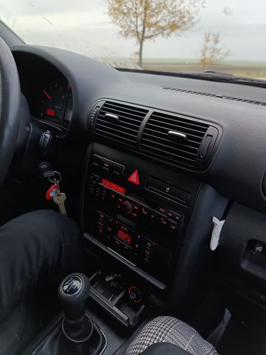 Audi A3 1.6 benzina, 2000