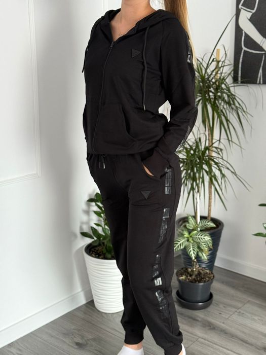 Trening Guess negru