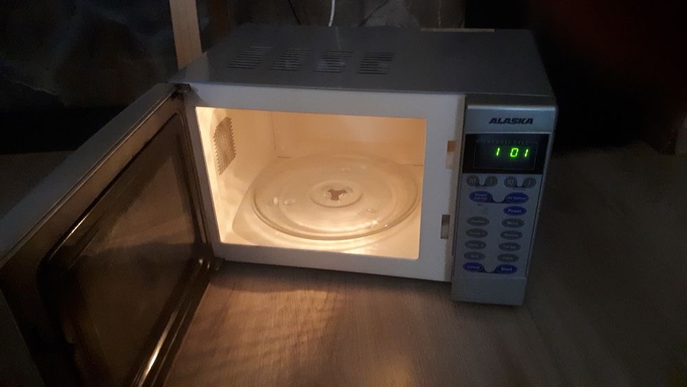 De vânzare cuptor cu microunde alaska MWD 1100 G