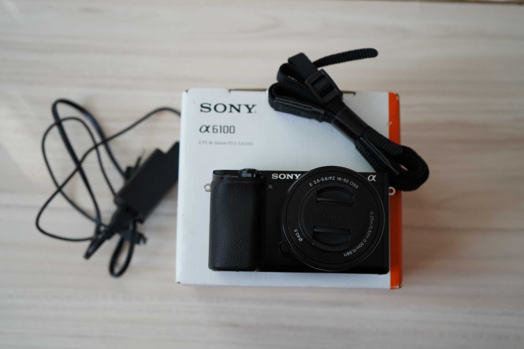 Sony A6100 + 16-50mm
