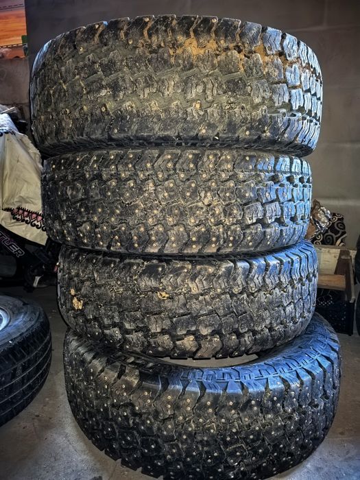 Продам шины Marshal 285/70 R17