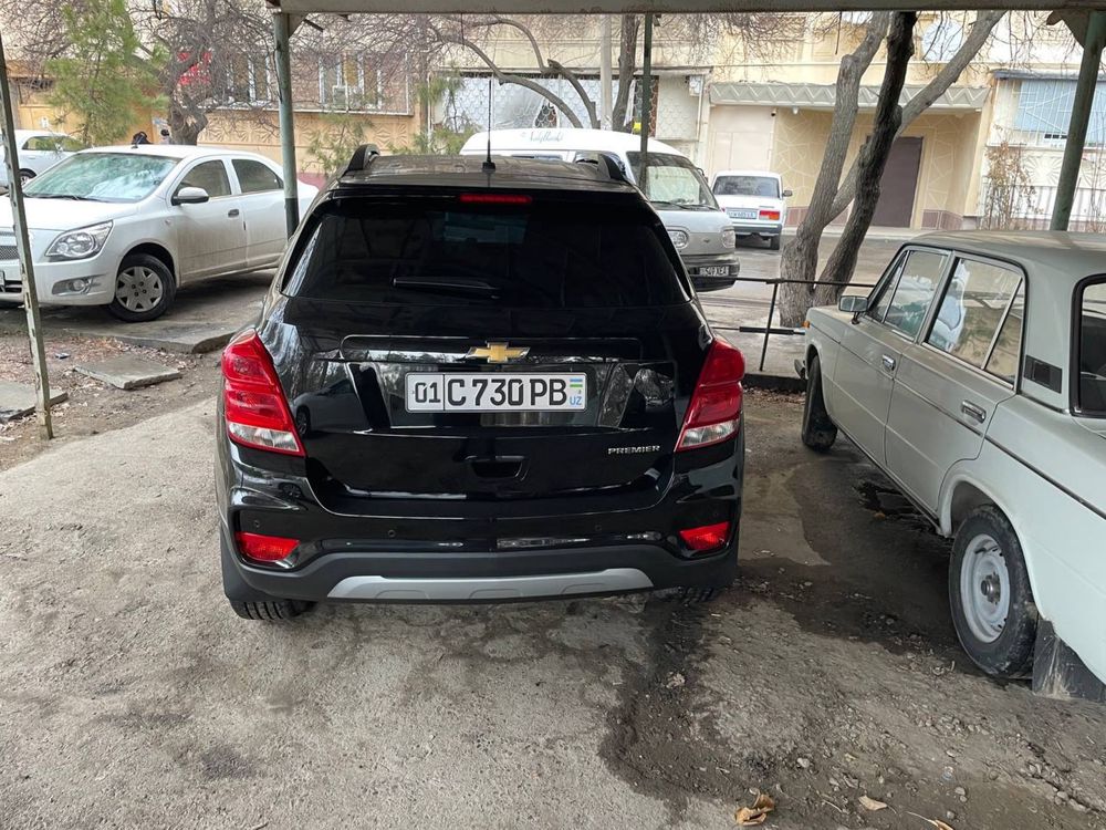Treker primer 2019yil ideal kraskasi toza 62.000prabeg 15.500$