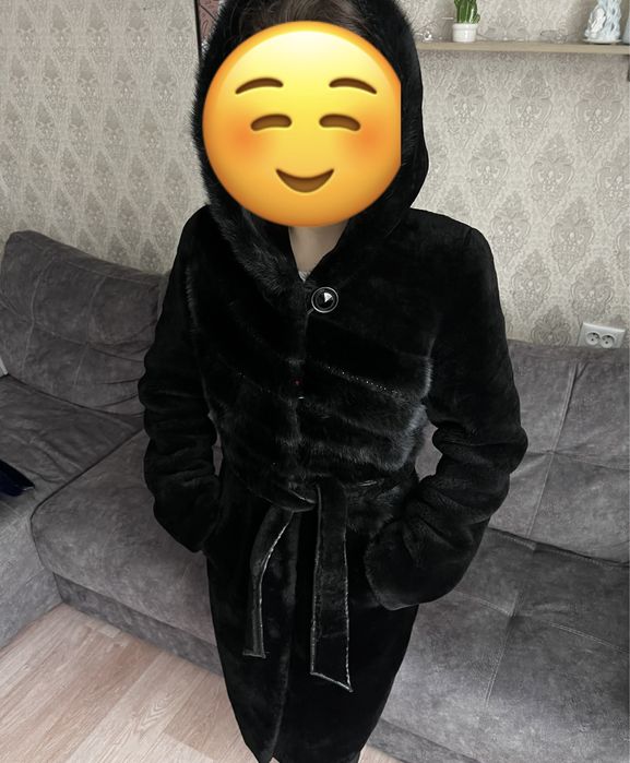 Мутоновая шуба с норковыми вставками