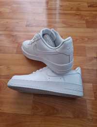 Vând air force 1 noi 44