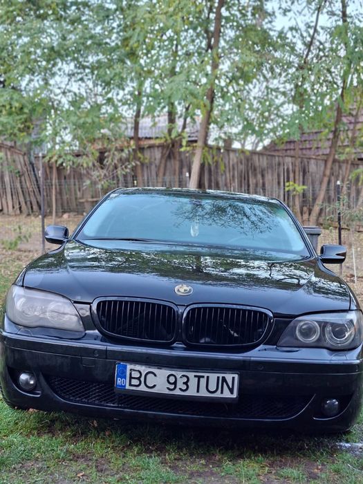 Vând sau dau la dezmembrări bmw e65
