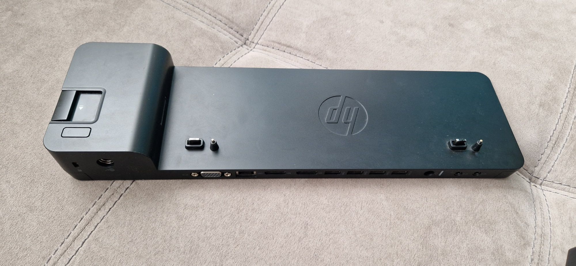 HP ultrathin docking station 2013HP ultrathin docking station 2013