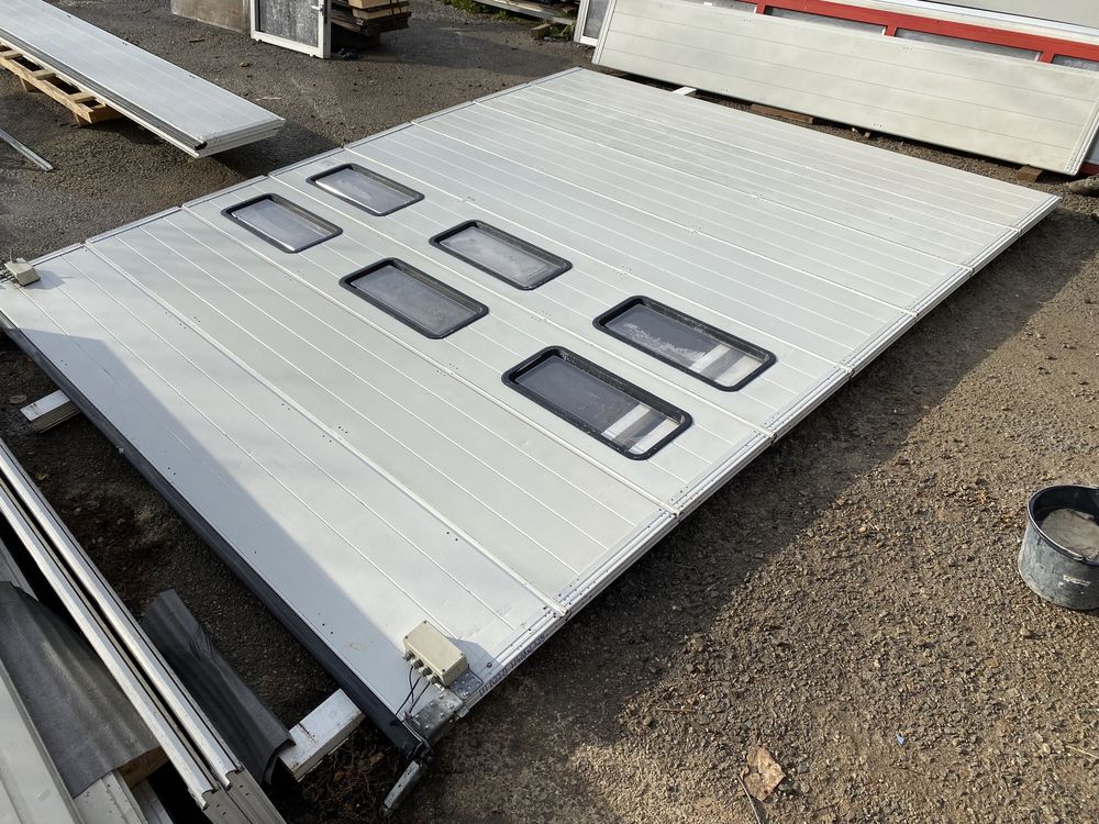 USA SECTIONALA INDUSTRIALA Hormann poarta garaj H 408 x L 329 GARANTIE