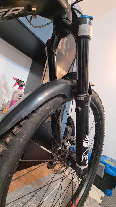 Furcă FOX 38 Performance, 160mm, roti 29”, cu service complet