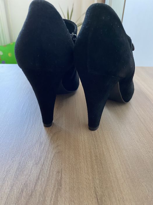 Botine piele intoarsa 38
