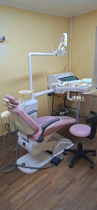 Продается стоматологическое кресло