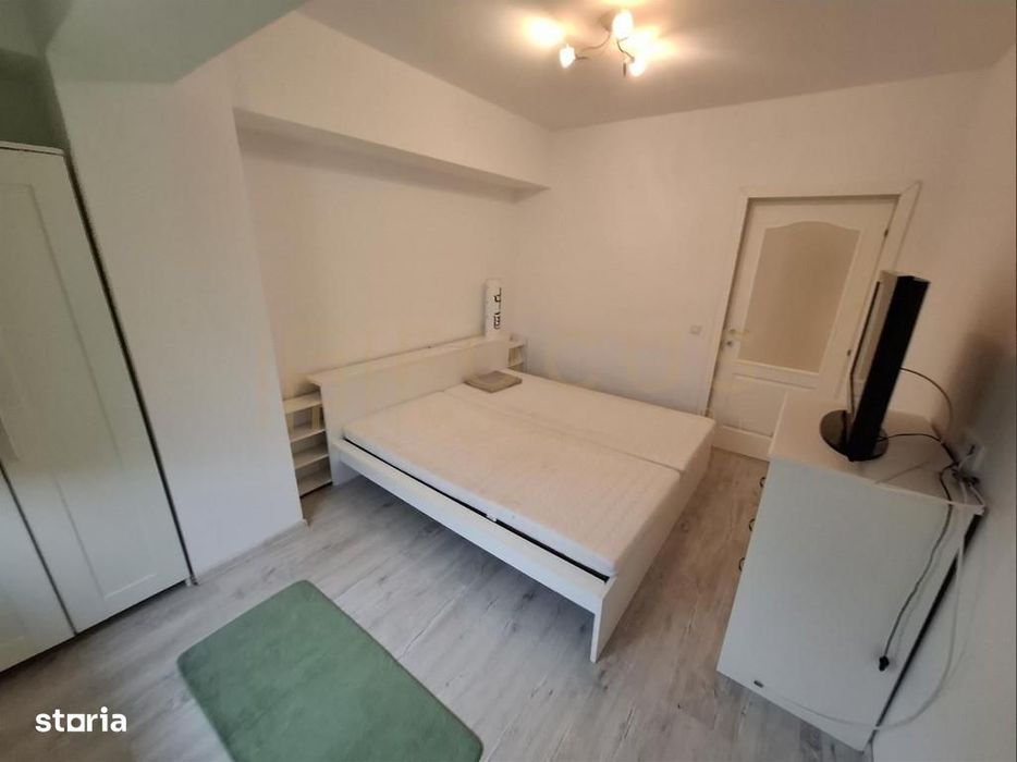 Ap 2 cam, mob utilat, parcare, capat Pacurari Crystal