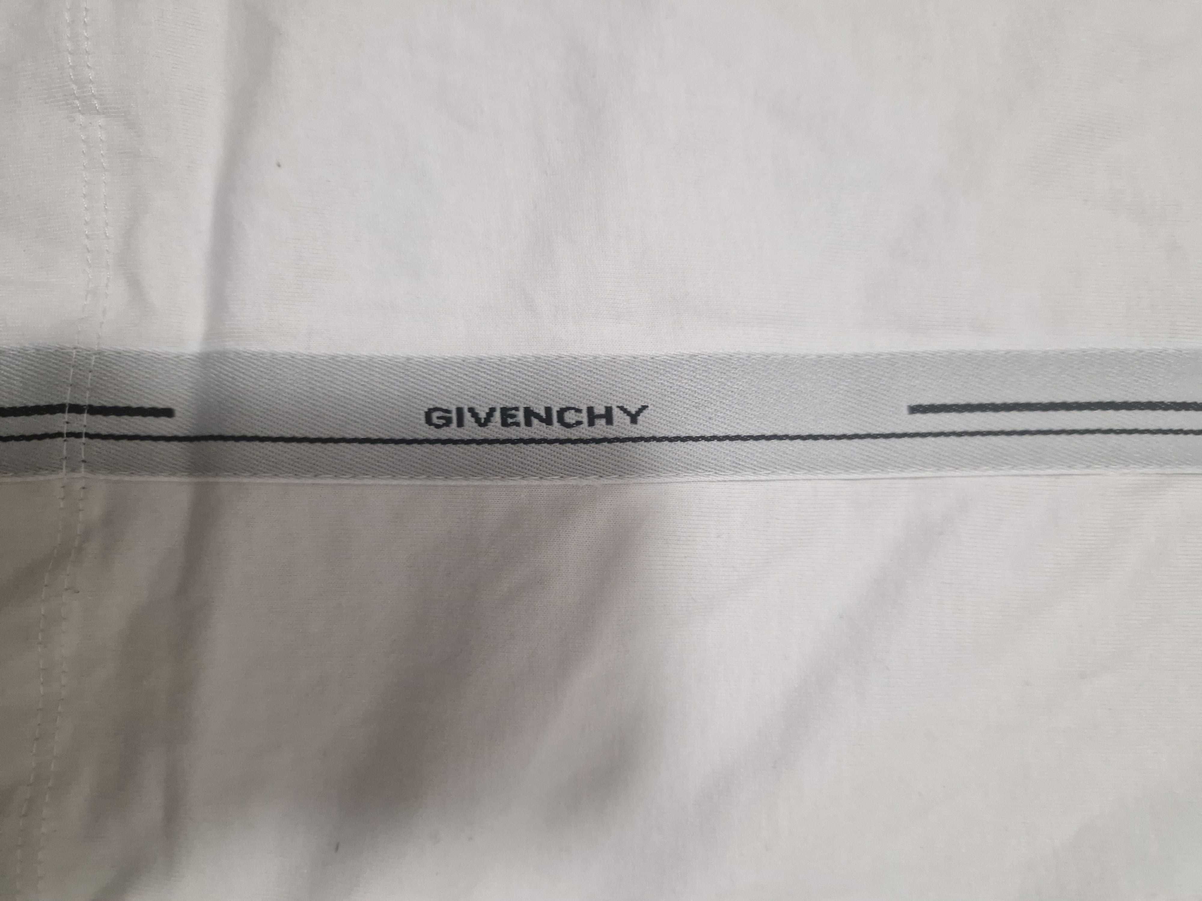 Givеnchy тениска.Нова