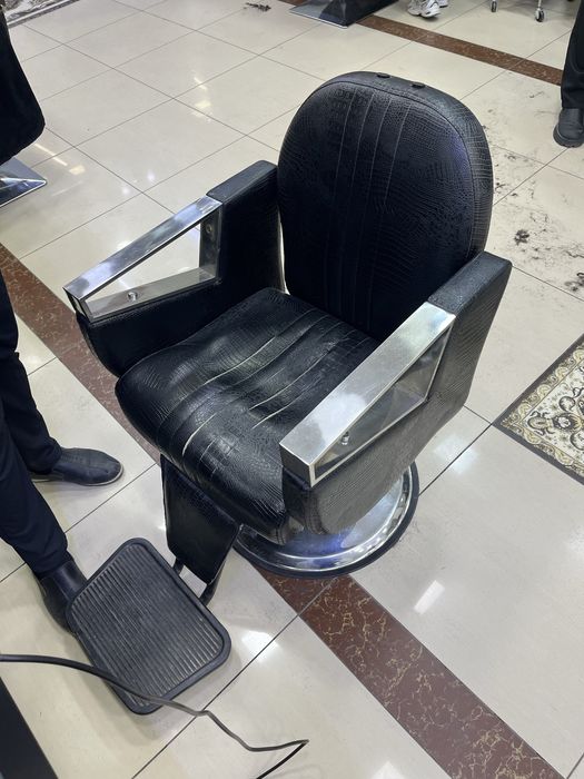 Кресло сотилади муржской салон учун