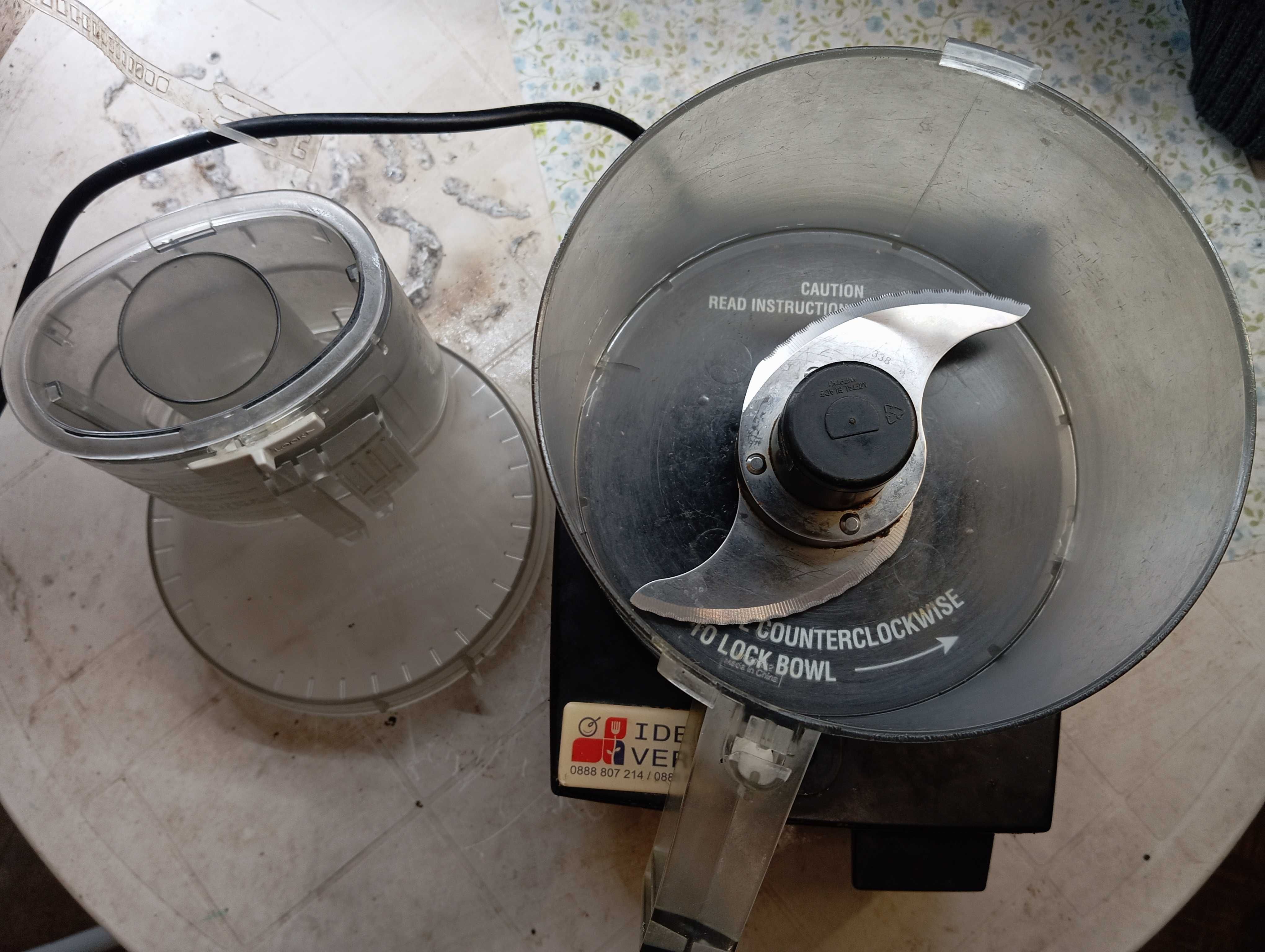 The Waring WFP7E food processor