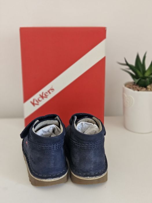 Детски боти естествена кожа Kickers 24 номер