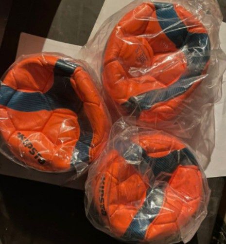 Продам футболный мяч хорошо качество