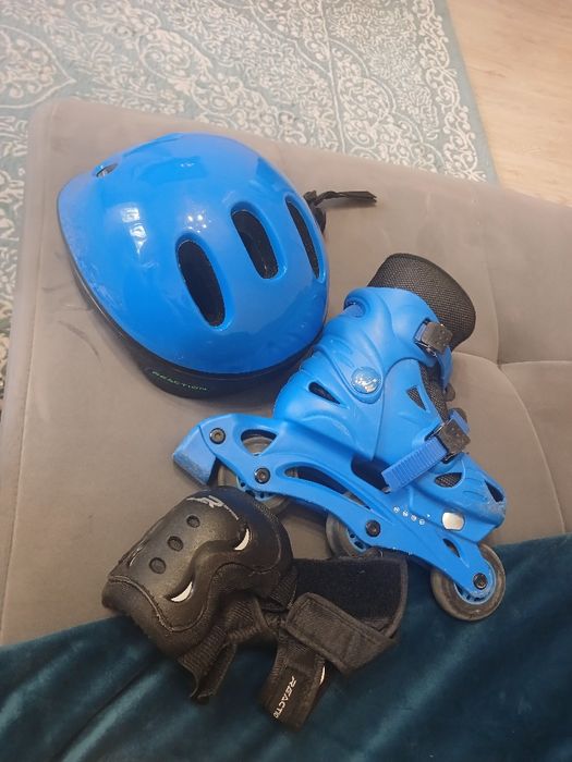 Продам ролики с экипировкой