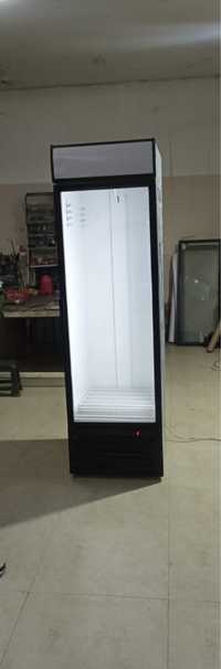 Вертикальный холодильник / Витринный холодильник