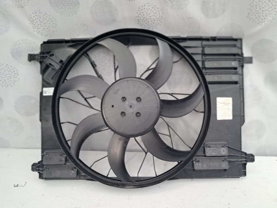 Вентилатора Mercedes W247 ,B klassa